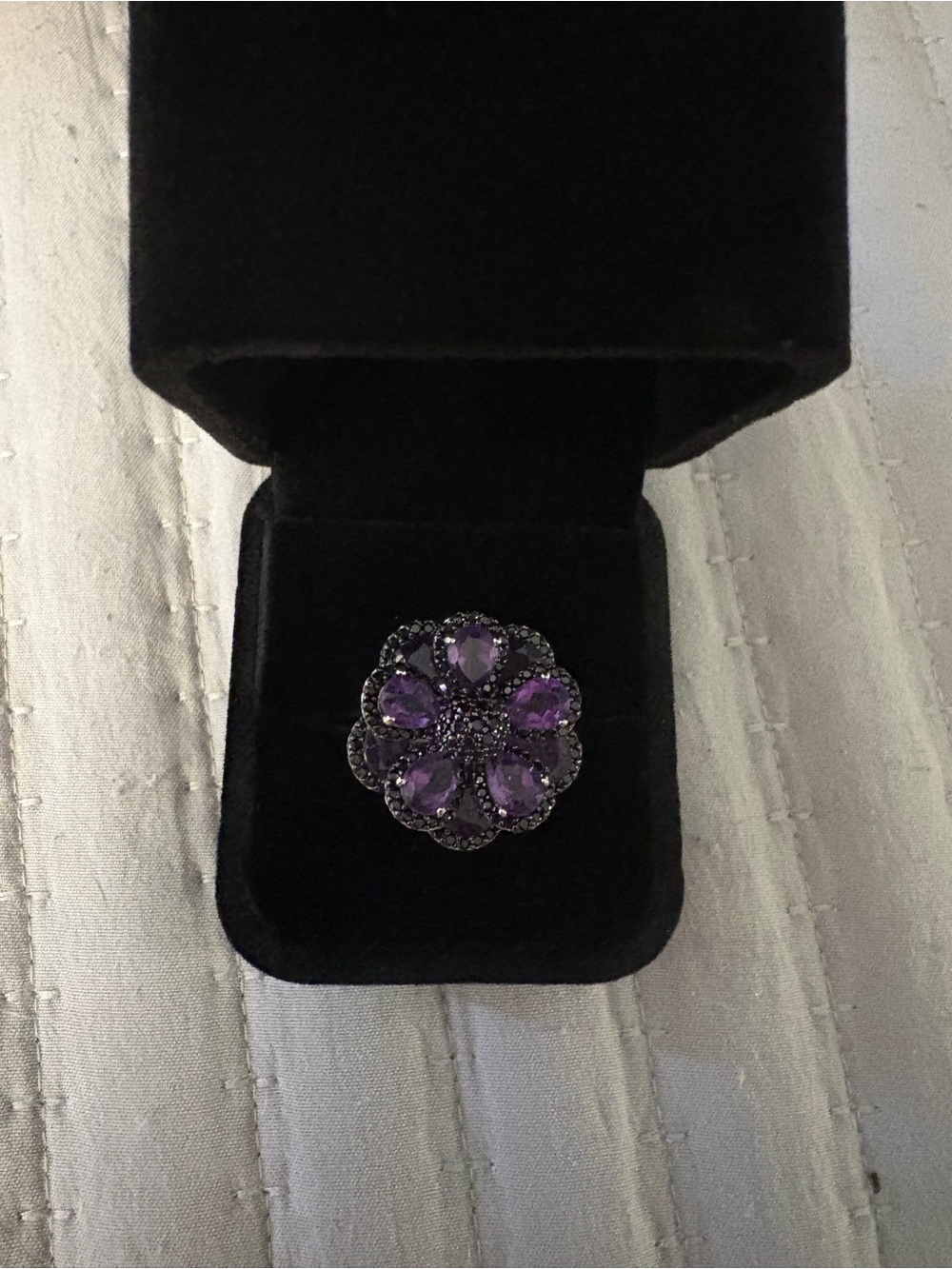 Sterling silver Amethyst black spinel floral ring size 8 NWOT